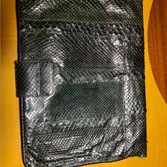 Tano of Madrid black Snakeskin Patterned Clutch - Picture 4 of 6